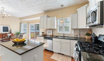 132 Julian Rd, Warwick, RI 02889