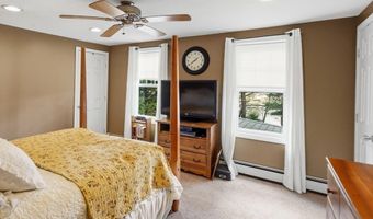 182 Leicester St, Auburn, MA 01501