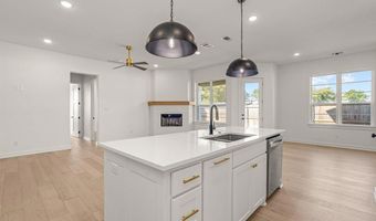 177 Hulen Cir, Aledo, TX 76008