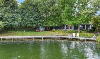 3673 ACE Dr, Akron, OH 44319