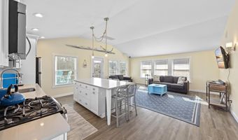 21 E 9th St, Barnegat Light, NJ 08006