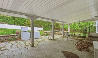 7 Page Rd, Bedford, MA 01730