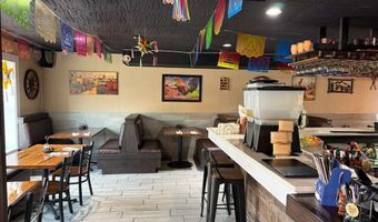 909 Main St, Adel, IA 50003