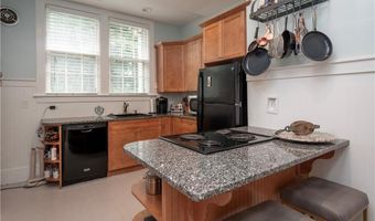 1 Pell St, Newport, RI 02840