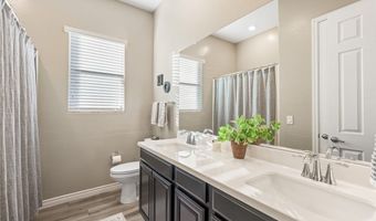 17 Reflection Cove Dr, Henderson, NV 89011