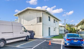485 WAIANUENUE Ave D-219, Hilo, HI 96720