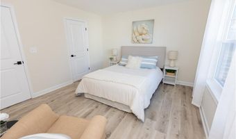 50 Rosemont Ave, Johnston, RI 02919