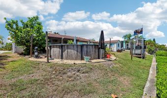 801 FLAMINGO Dr, Apollo Beach, FL 33572