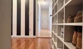 19 W Shore Ave, Manchester, NH 03109
