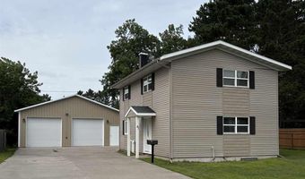 41 Astor Rd, Babbitt, MN 55706
