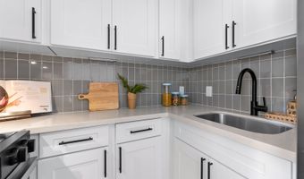 545 Queen St 628, Honolulu, HI 96813