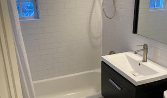 1630 W ABINGDON Dr #301, Alexandria, VA 22314
