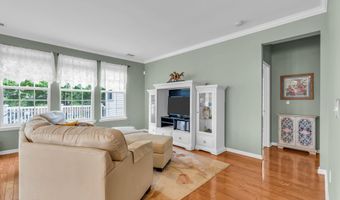 5 Minot Light Ct, Barnegat, NJ 08005
