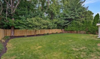 9831 SINGLETON Dr, Bethesda, MD 20817