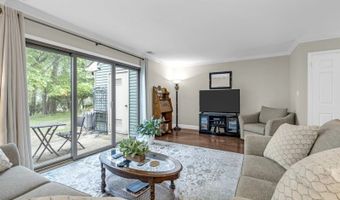 223 Perth Hill Ct, Aberdeen Twp., NJ 07747