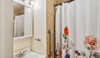 601 6th Ave, Belmar, NJ 07719