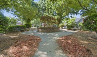 233 Ivy Glen Cir, Avondale Estates, GA 30002