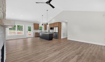 9041 Stonewall Rd, Appomattox, VA 24522