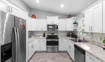 122 Seville Rd, Auburndale, FL 33823