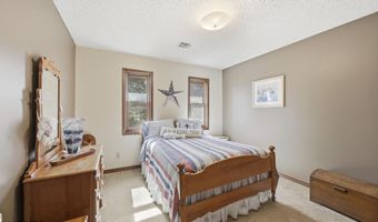 916 E 27th St, Baxter Springs, KS 66713