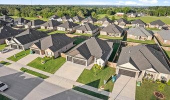 731 Dillon St, Bentonville, AR 72713