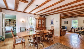 71 Brook Rd, Falmouth, ME 04105