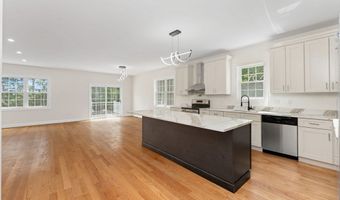 64 Highland Ave A, Attleboro, MA 02703
