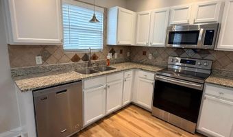 9327 Polaris Green Dr, Columbus, OH 43240
