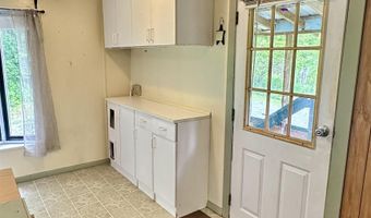 4 Reservoir Rd, Brattleboro, VT 05301