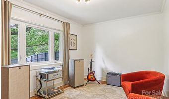 445 Chunns Cove Rd A, Asheville, NC 28805