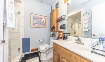 765 Peninsula Ct, Ann Arbor, MI 48105