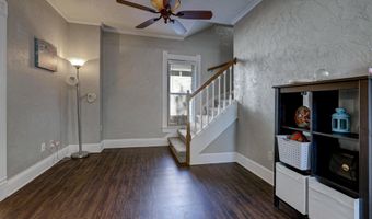 1327 N HARRIMAN St, Appleton, WI 54911