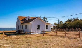 292 Narrow Shore Rd, Aydlett, NC 27916