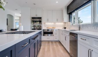 641 Bayview Dr, Aptos, CA 95003