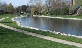 6712 Forrest Commons Blvd, Indianapolis, IN 46227