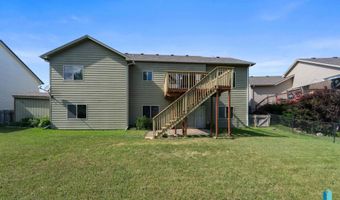 1409 W Creekside Dr, Brandon, SD 57005