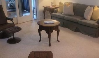 318 Corey Ln 318, Middletown, RI 02842