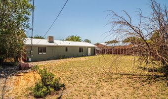 612 HONEYLOCUST St, Bloomfield, NM 87413