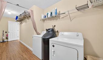 1811 Sonesta Ln, Indianapolis, IN 46217
