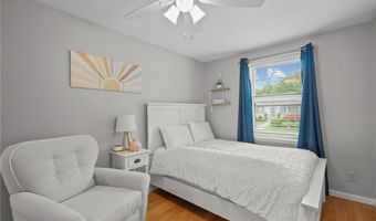 16 Red Cedar Dr, Cranston, RI 02920
