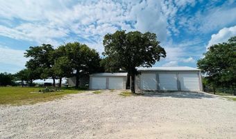 2075 County Road 2585, Alvord, TX 76225