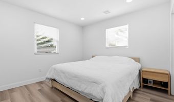 1230 HALL Ave, Abington, PA 19001