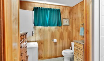 498 Lakeview Rd, Bayview, ID 83803
