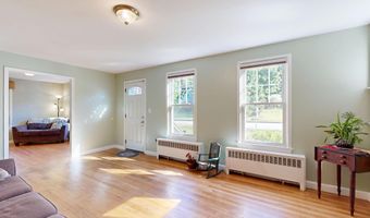 232 Lake St, Auburn, ME 04210