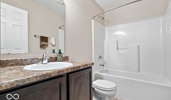 892 Coralberry Ln, Greenwood, IN 46143