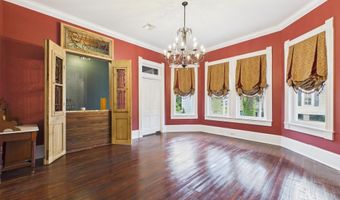 501 Fairview Ave, Abbeville, LA 70510