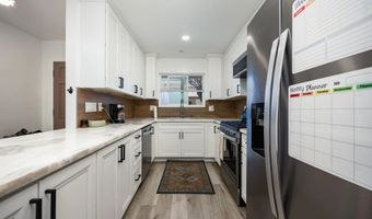 810 E Washington Ave E, Escondido, CA 92025