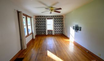 43 Pomeroy Rd, Athens, OH 45701