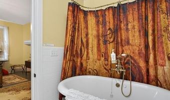 5596 Walnut St, Augusta, MO 63332