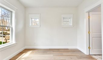 63 Forrest Ln, Charlestown, RI 02813